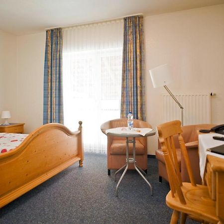 Koehler'S Hof Hotel Sehnde Bagian luar foto