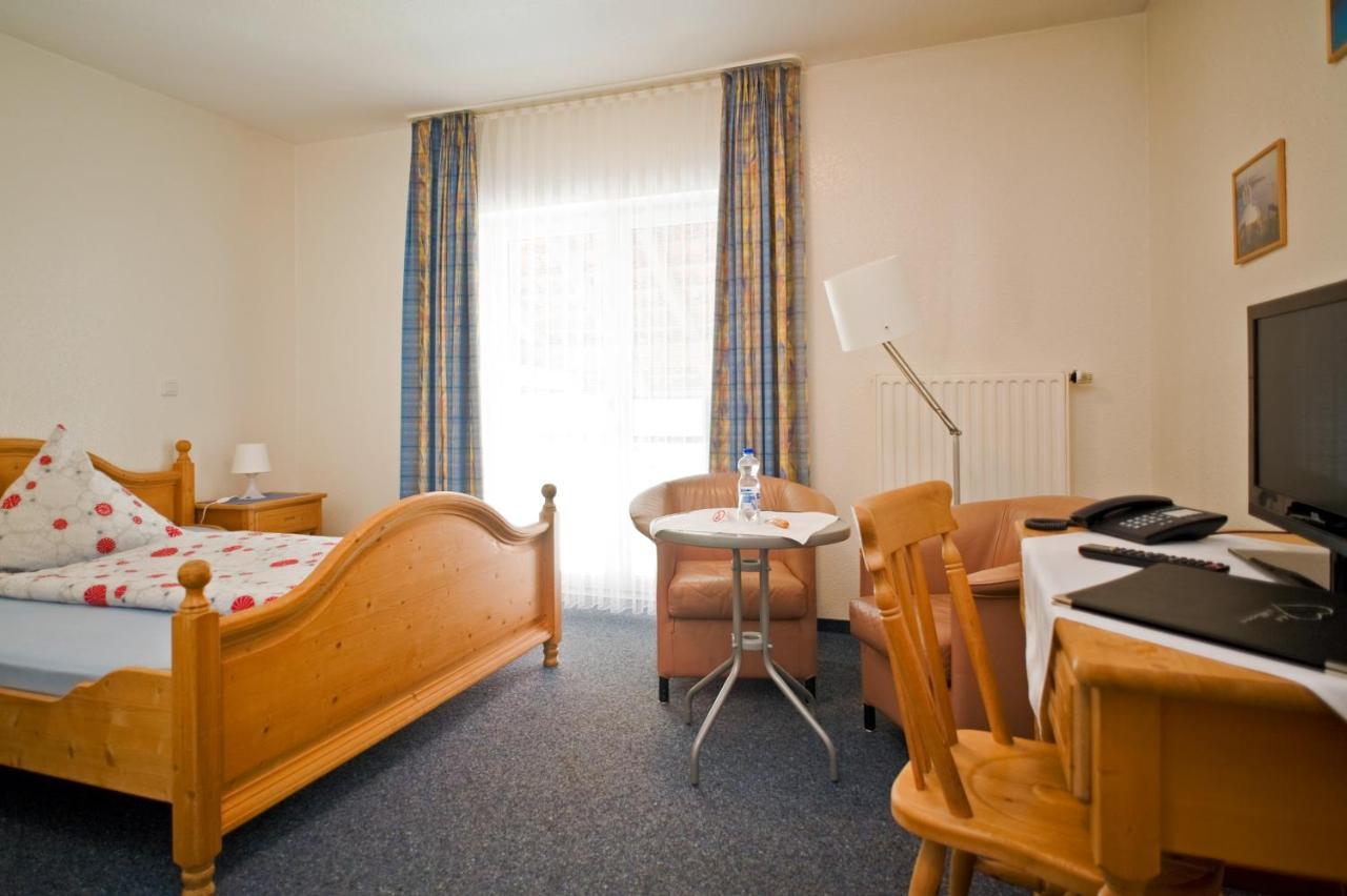 Koehler'S Hof Hotel Sehnde Bagian luar foto